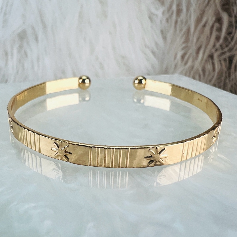 Goldtone Star Bangle Stackable Cuff Bracelet - image 6